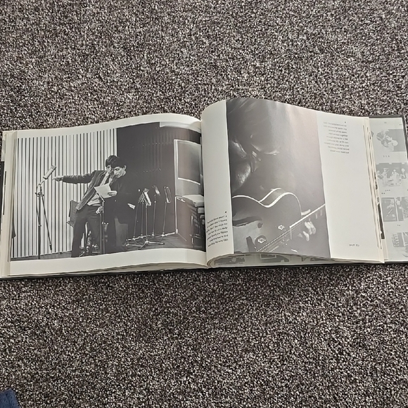 The Rolling Stones: Black and White Blues 1963 Book - Picture 7 of 9